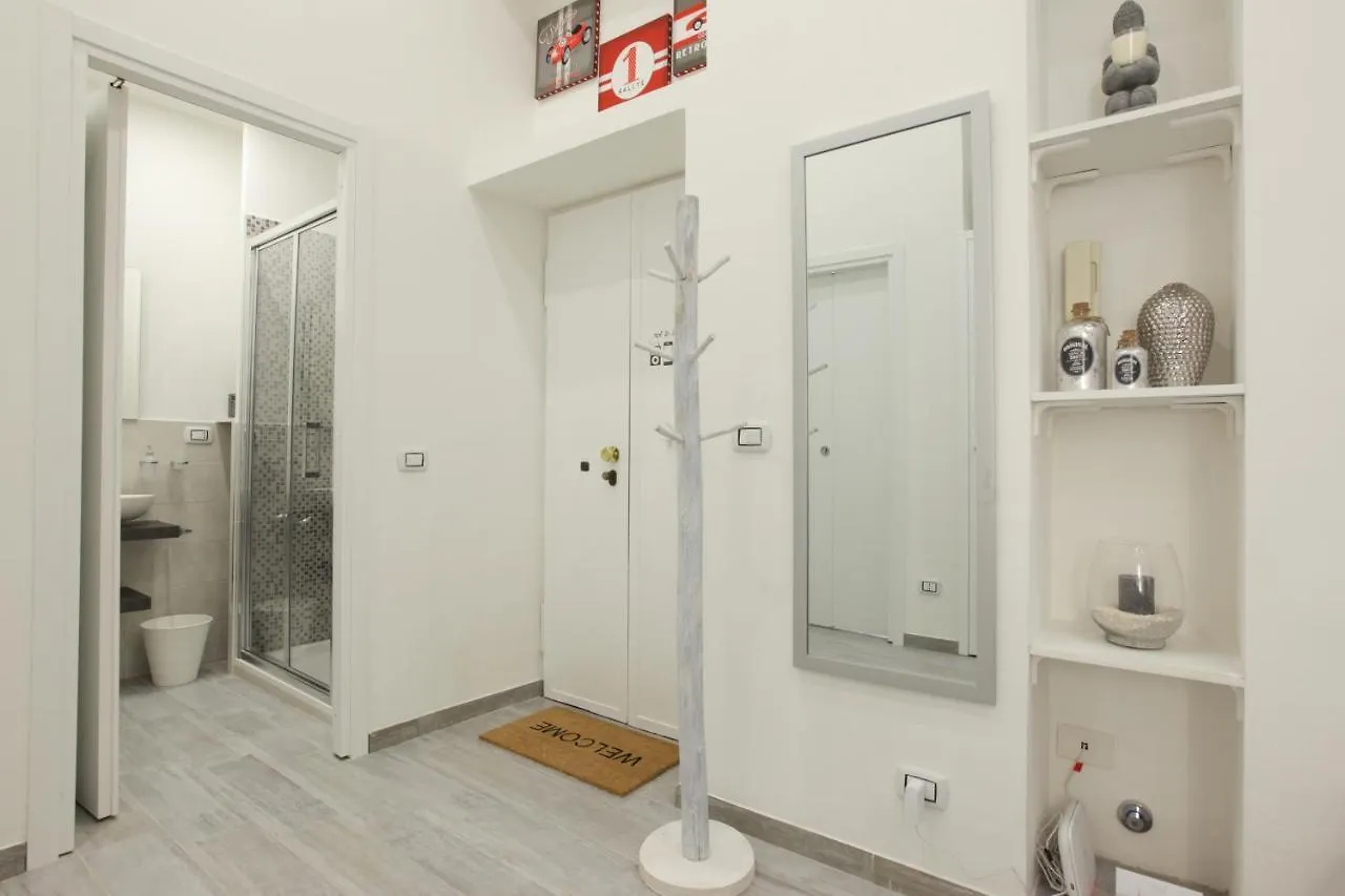 Amazing Apartment In City Center With Balcony Milan 0*,