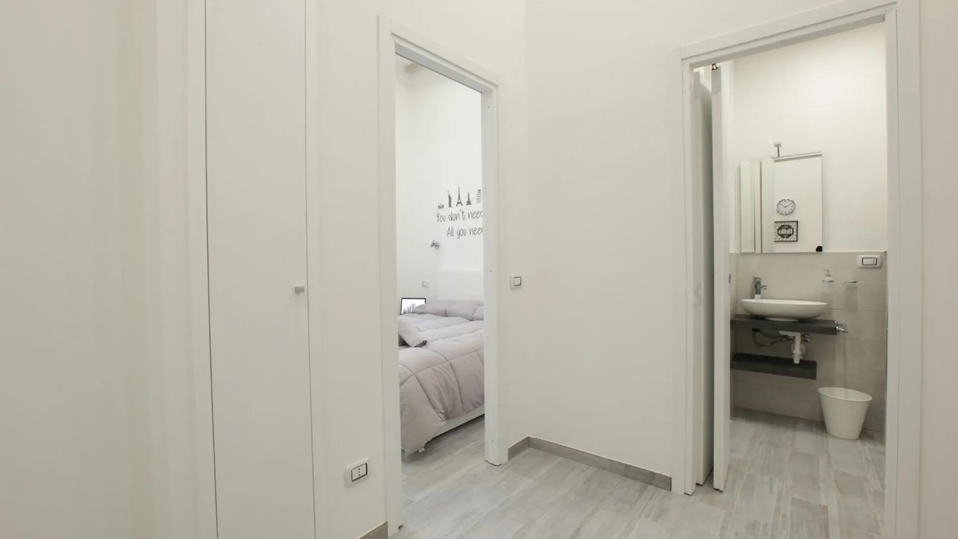 Amazing Apartment In City Center With Balcony Milan
